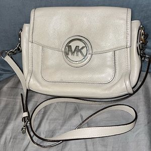Gray Michael kors crossbody